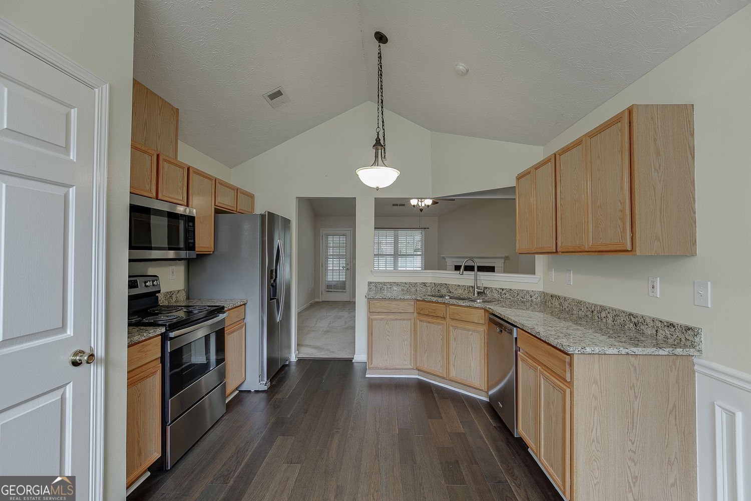 387 Joshua Way Hoschton - Photo 9