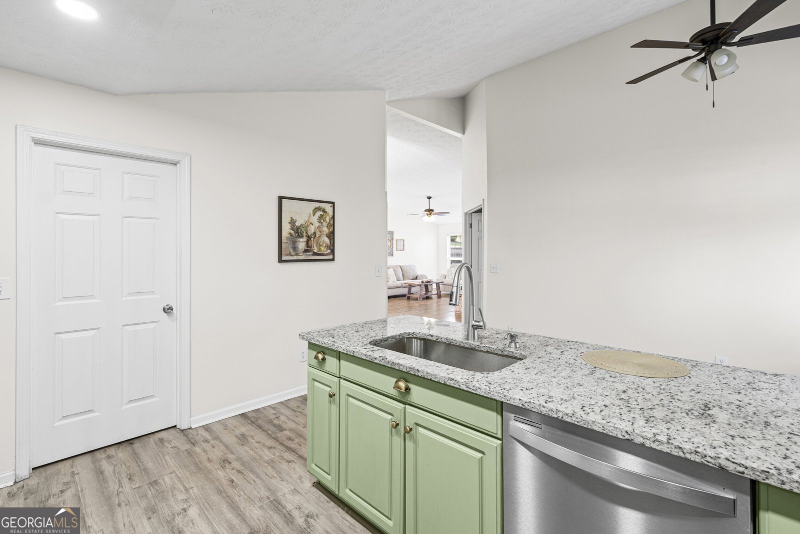 7065 Valley Landing Court Cumming - Photo 17