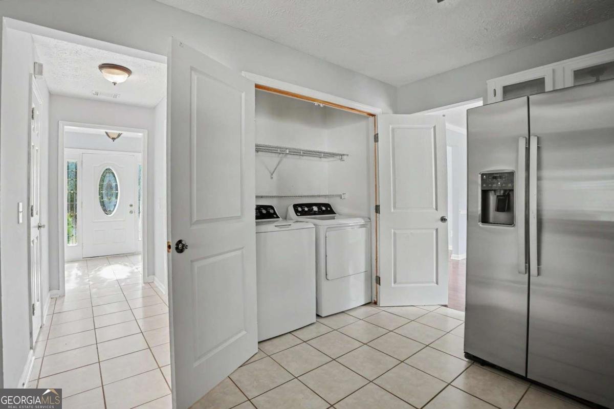 4064 Longford Drive Marietta - Photo 6