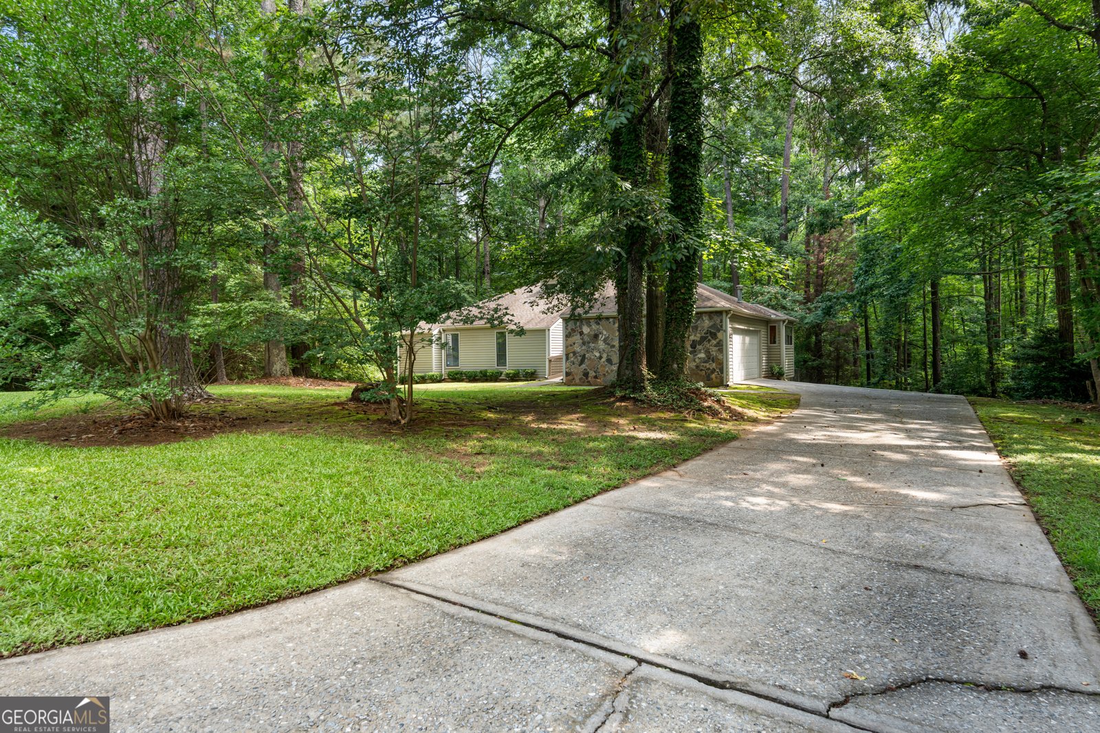 165 Felton Court Fayetteville - main photo