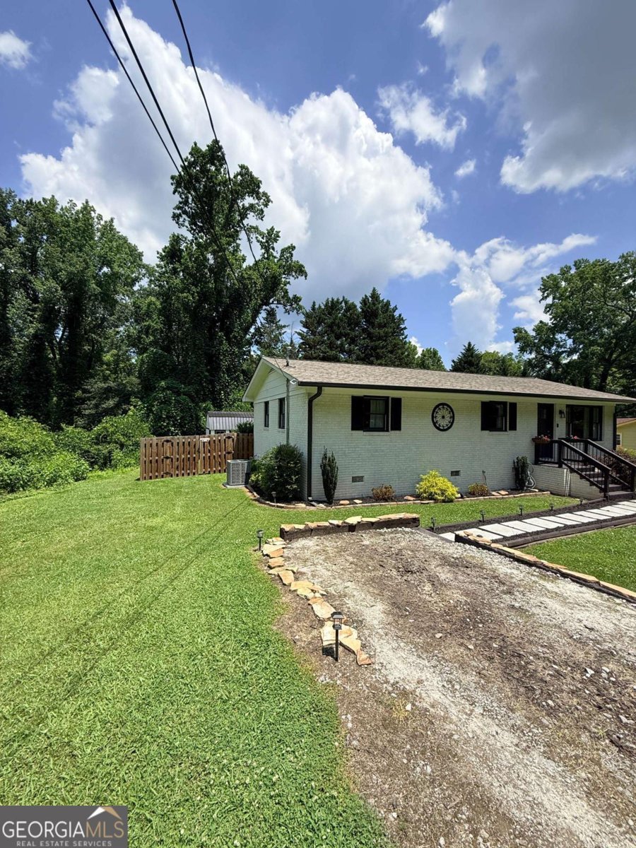 314 Spring Street Toccoa - Photo 7