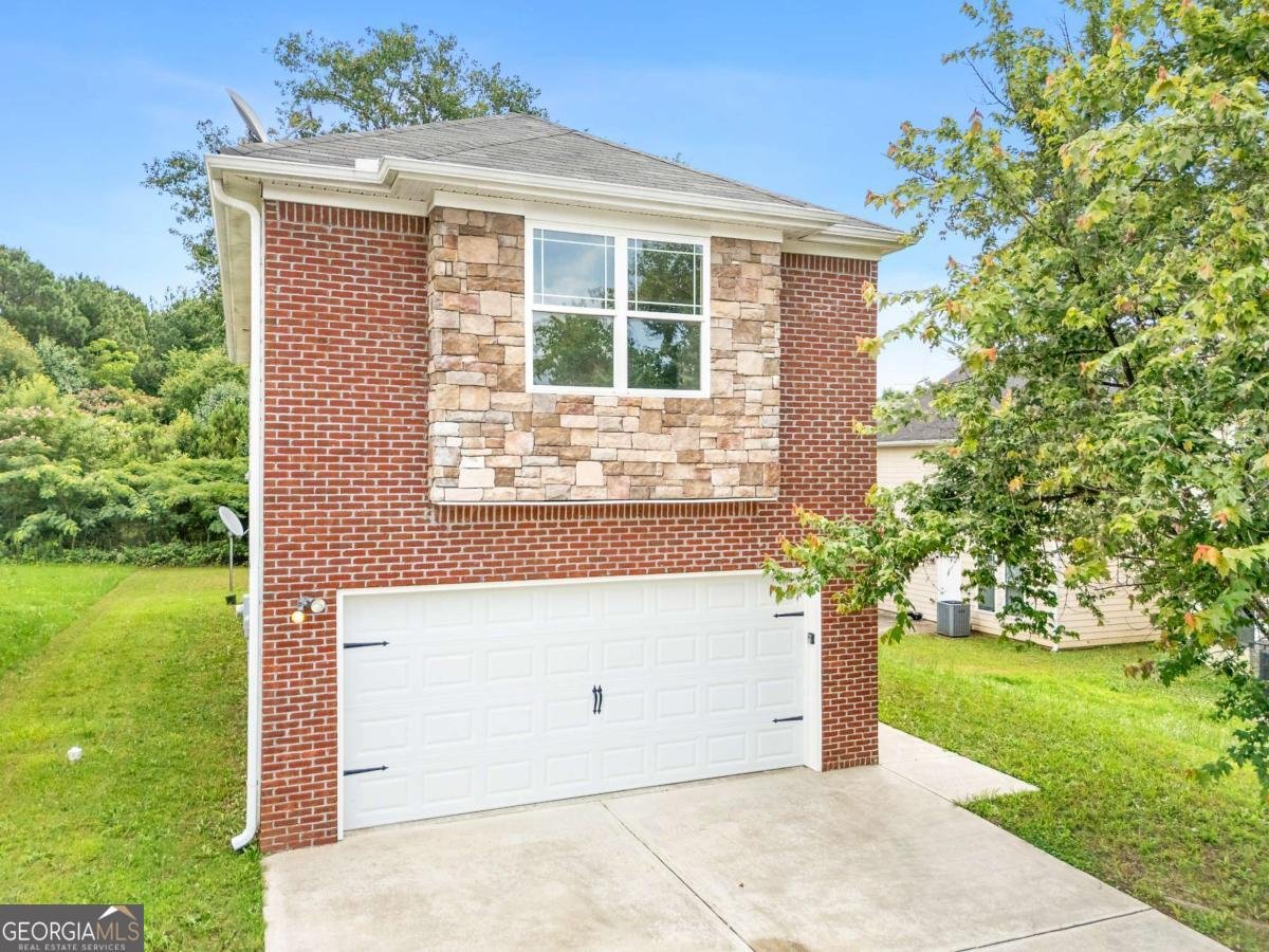 7268 Loblolly Lane Morrow - main photo