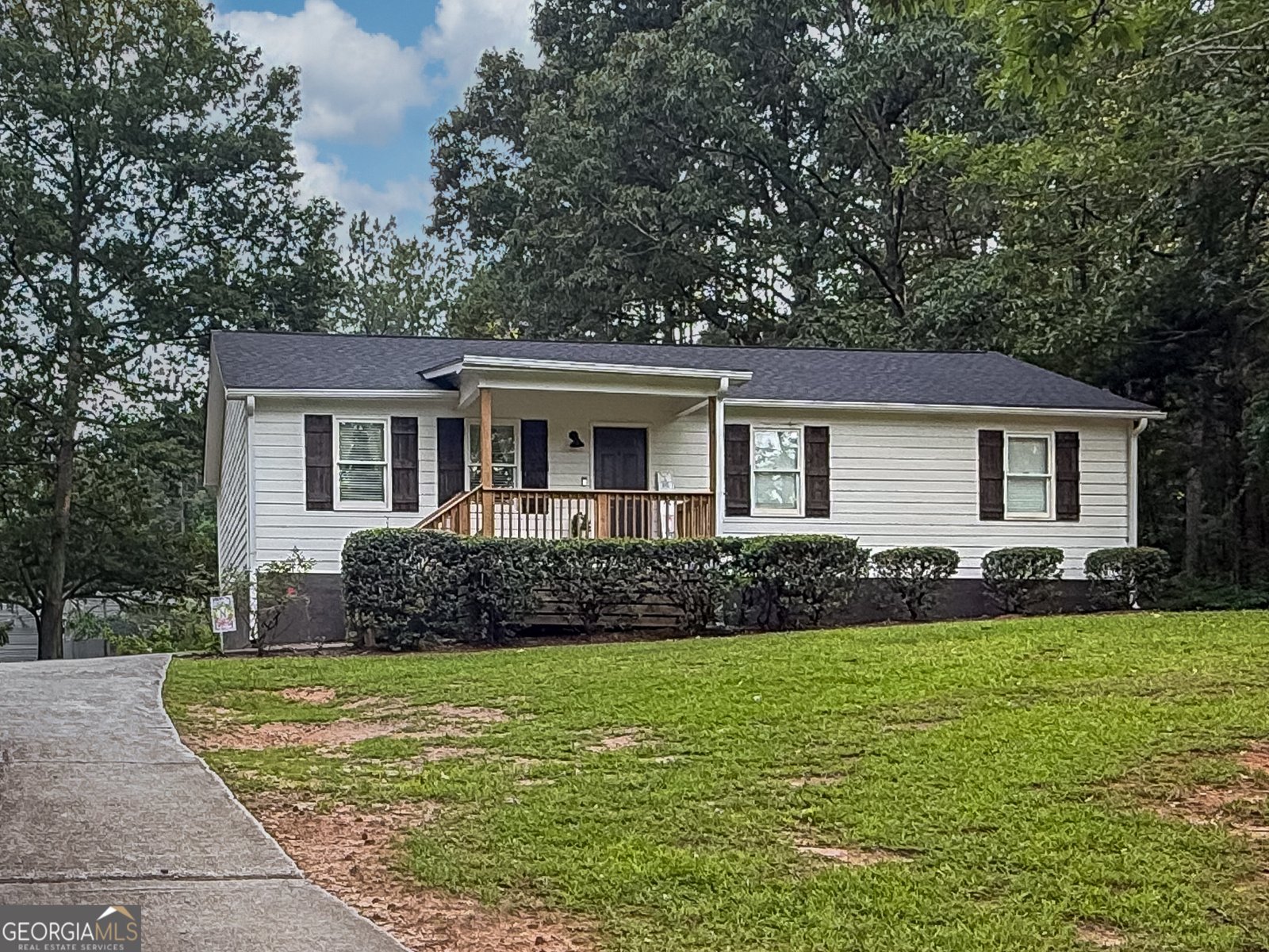 5240 Emmett Still Road Loganville - main photo