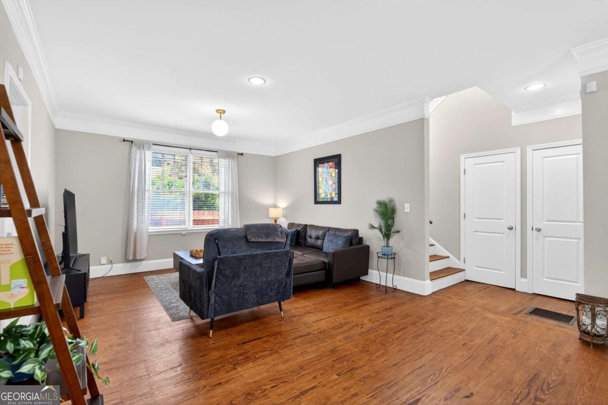 2493 Burtz Street Atlanta - Photo 8