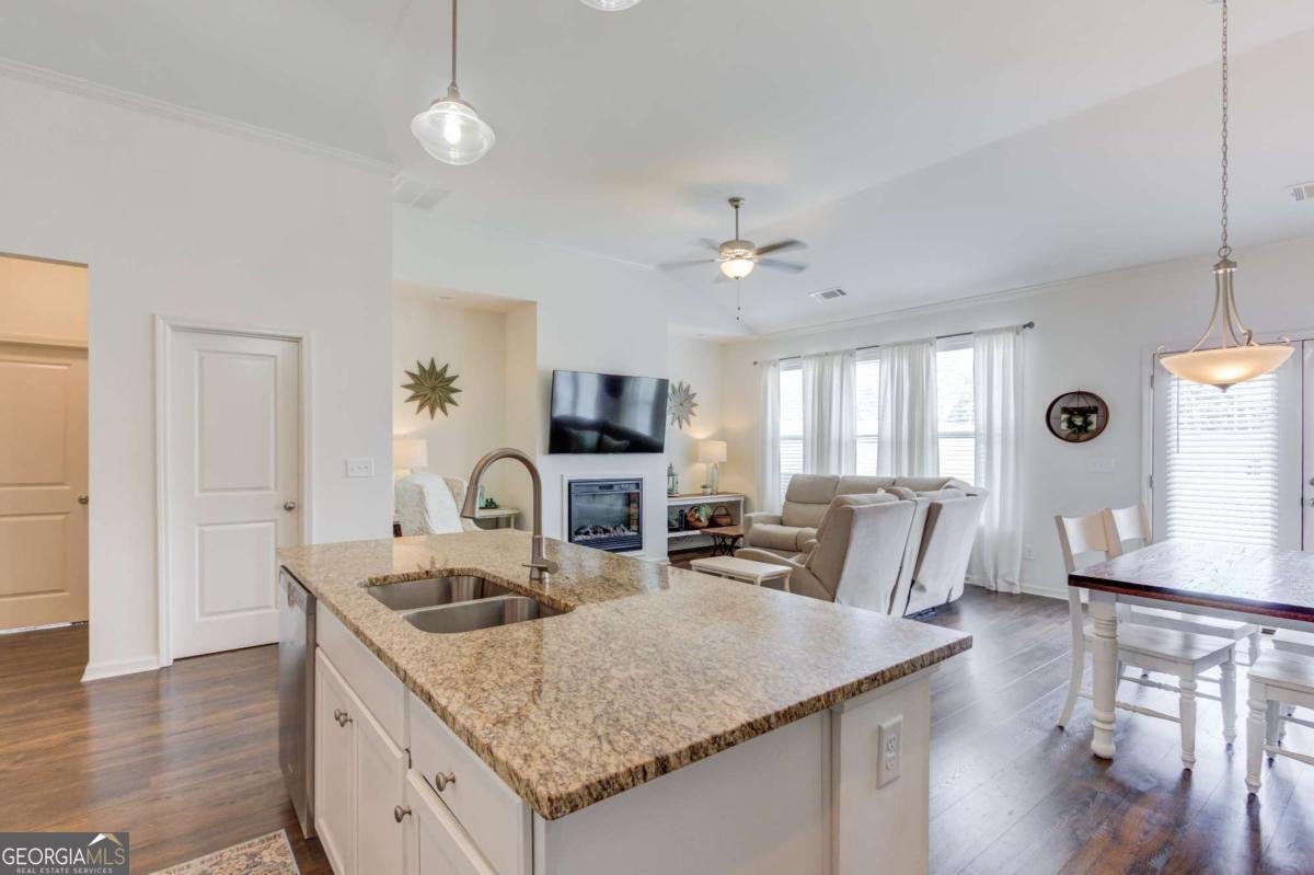 5434 Long Branch Way Flowery Branch - Photo 9
