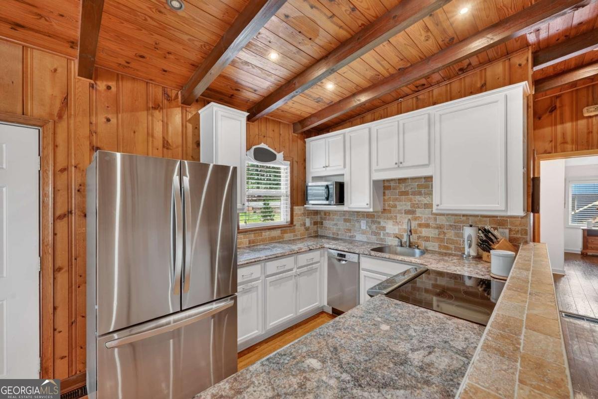 6321 Lakeview Drive Buford - Photo 11