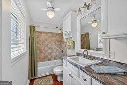 6321 Lakeview Drive Buford - Photo 12