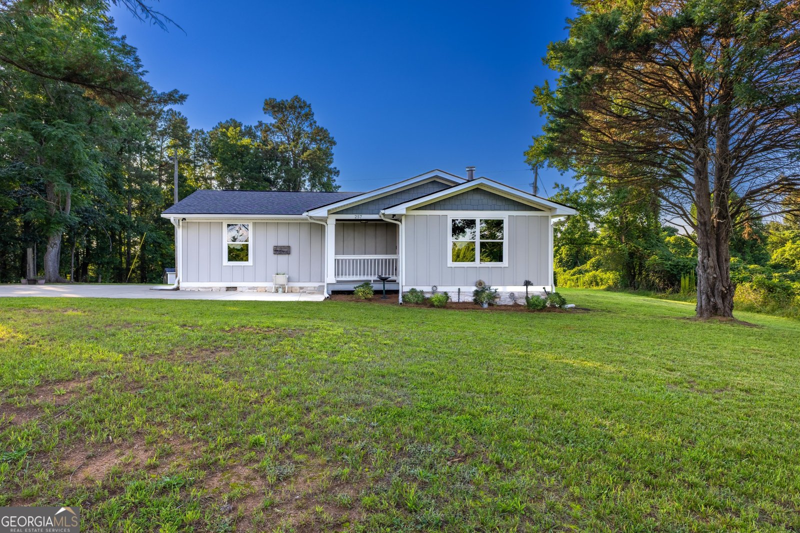 257 Kelly Farm Road Newnan - main photo
