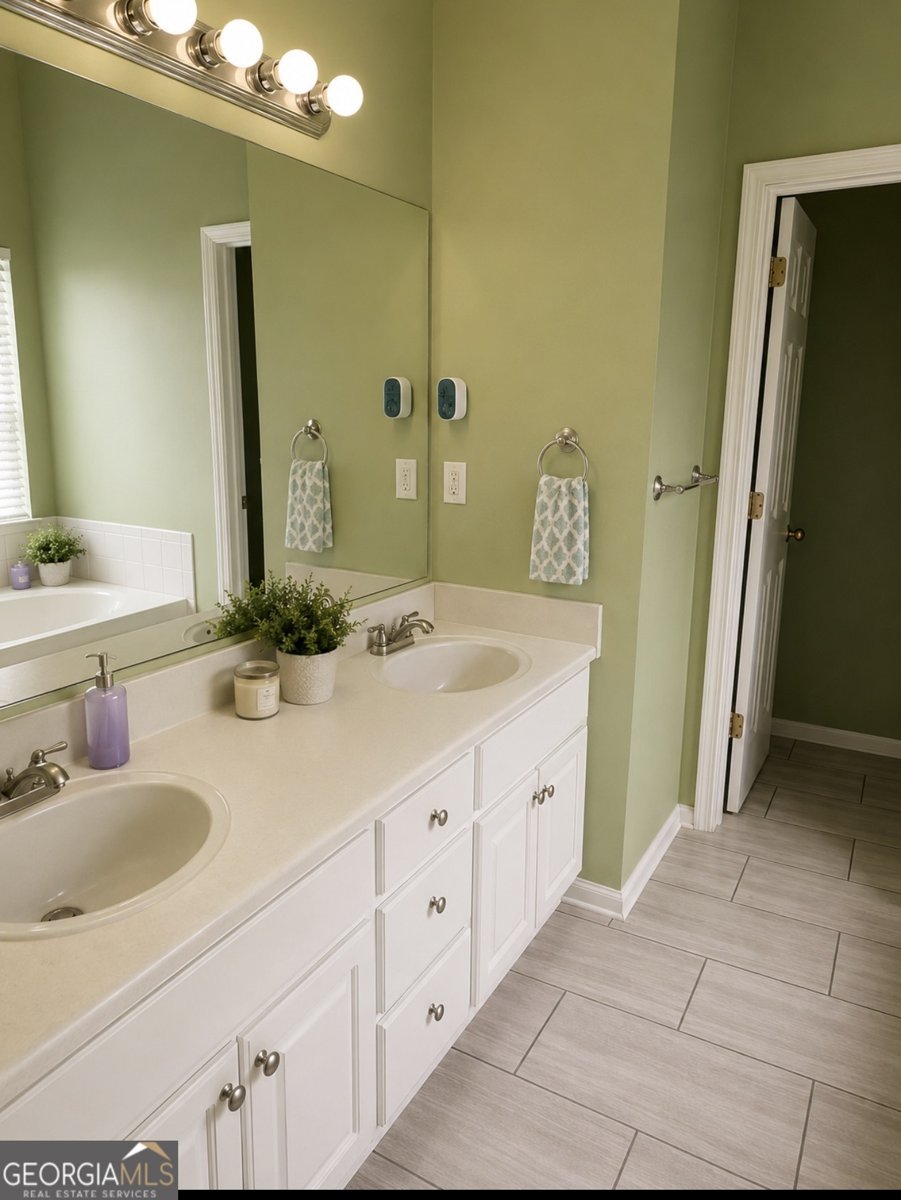5926 Colonnade Drive Rex - Photo 11