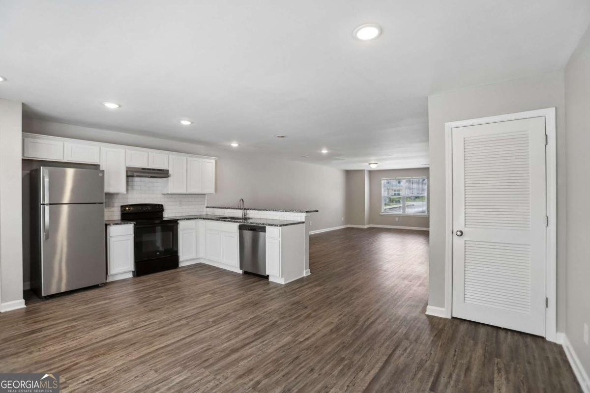 4422 Pinscher Street Union City - Photo 9