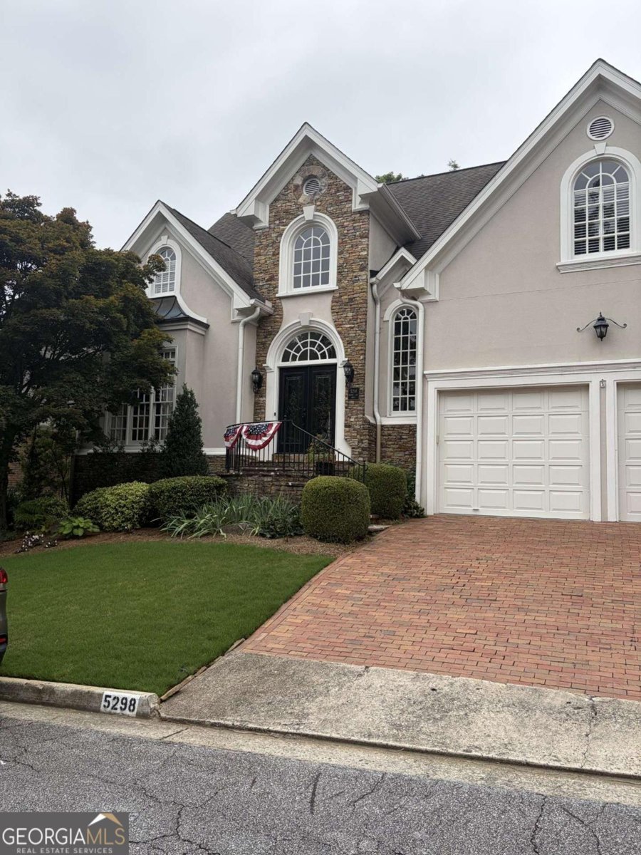 5298 Brookelake Drive Dunwoody - main photo