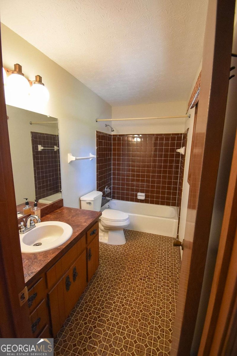 243 Saint Patrick Drive Mableton - Photo 27