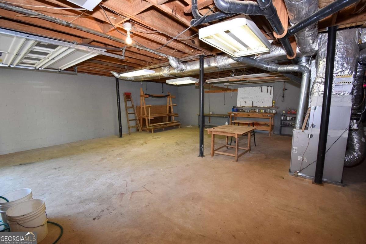 243 Saint Patrick Drive Mableton - Photo 30