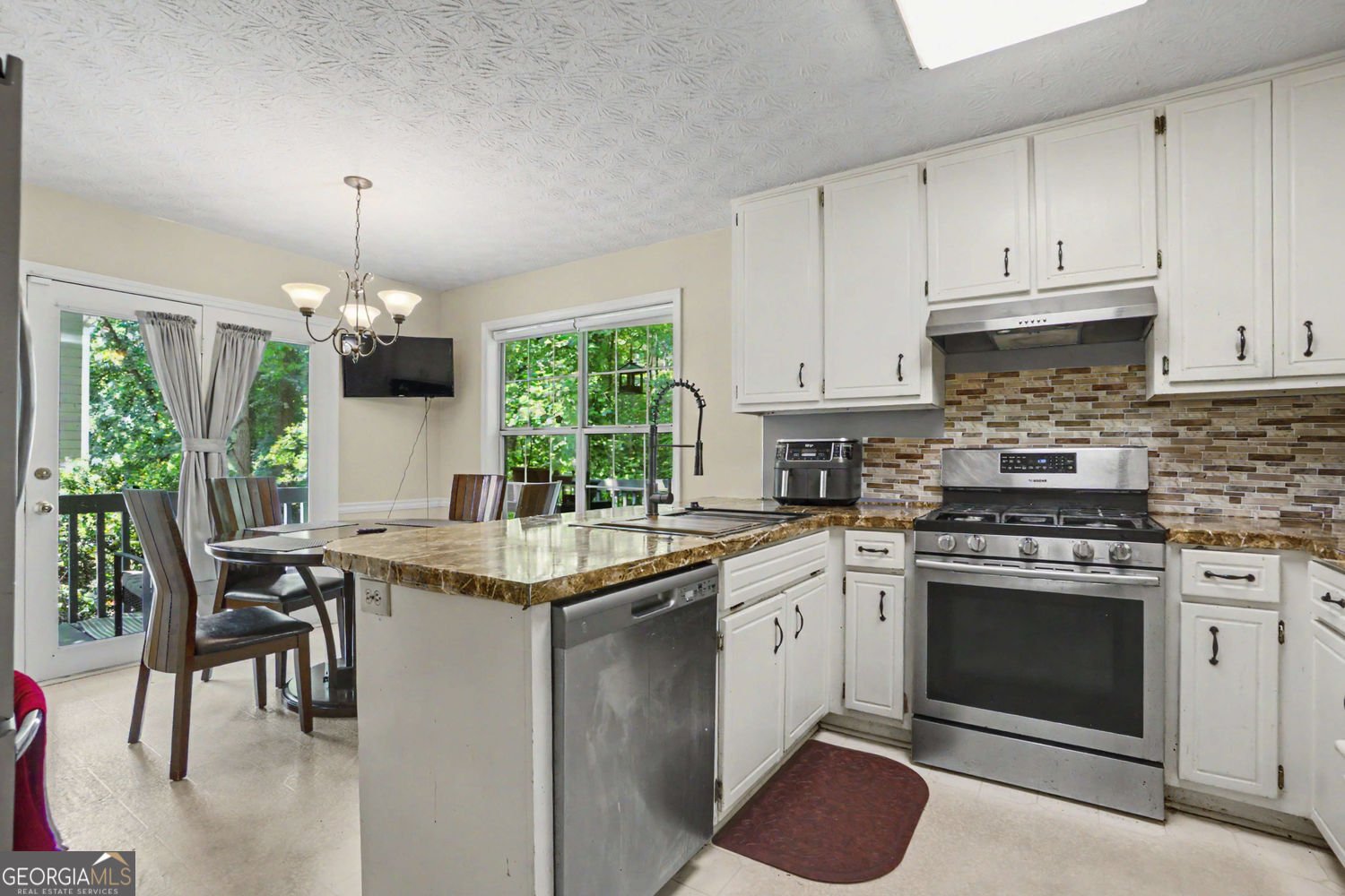 2358 Loren Falls Lane Marietta - Photo 12