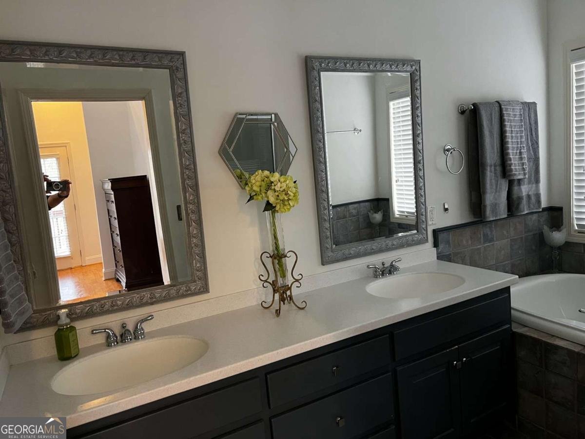 6137 White Oak Drive Flowery Branch - Photo 12