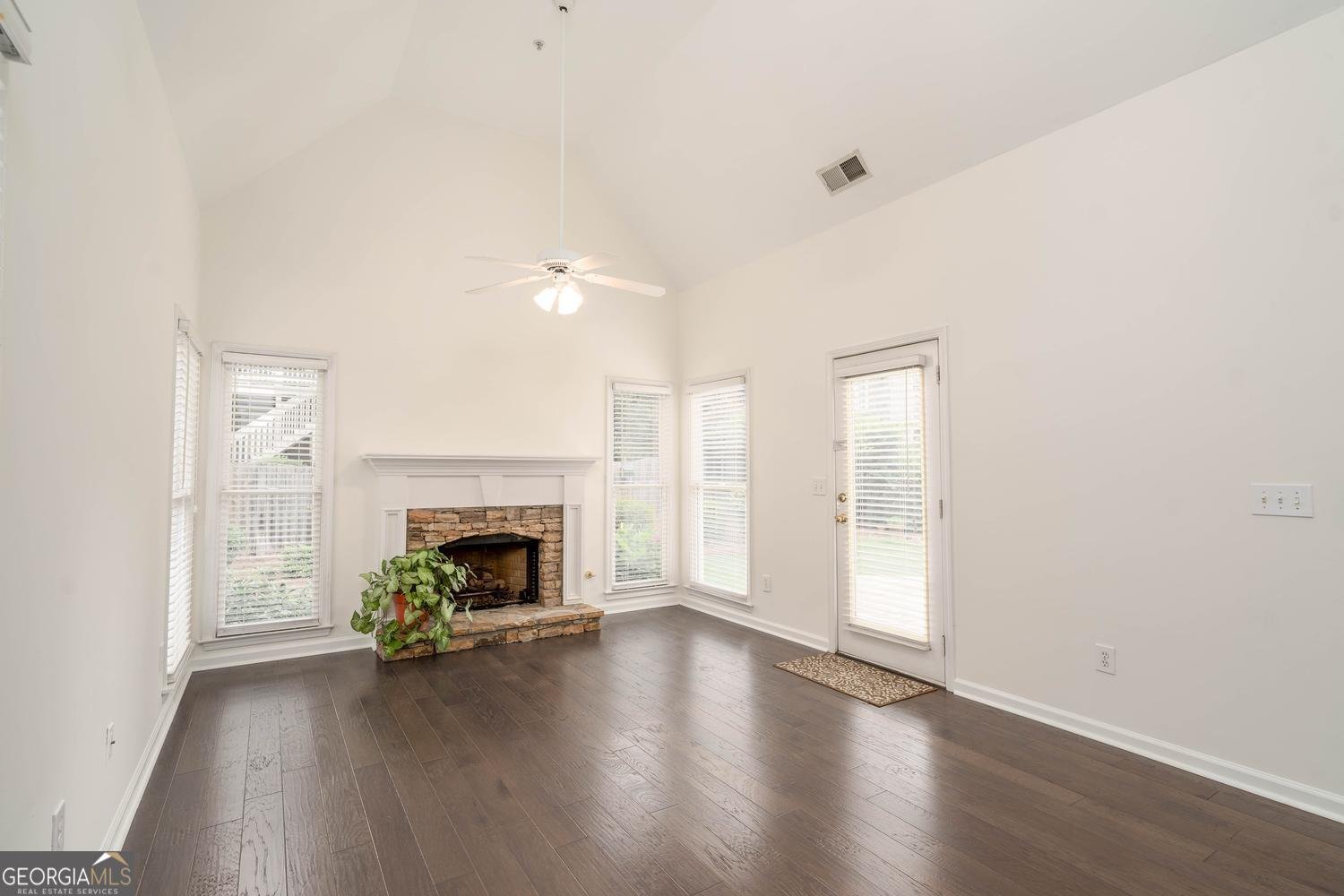 1233 Parkview Lane Kennesaw - Photo 8