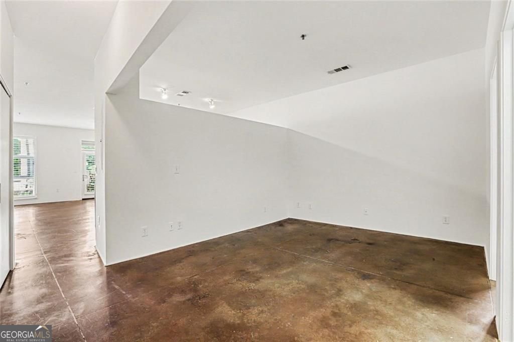560 Dutch Valley Road Atlanta - Photo 7