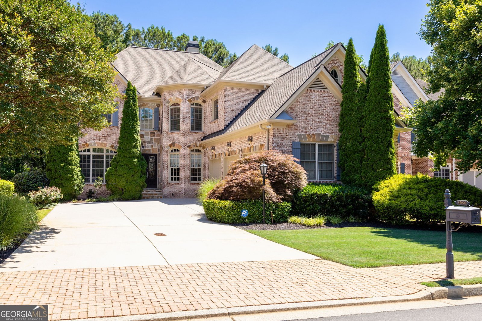 3066 Haynes Trail Alpharetta - main photo