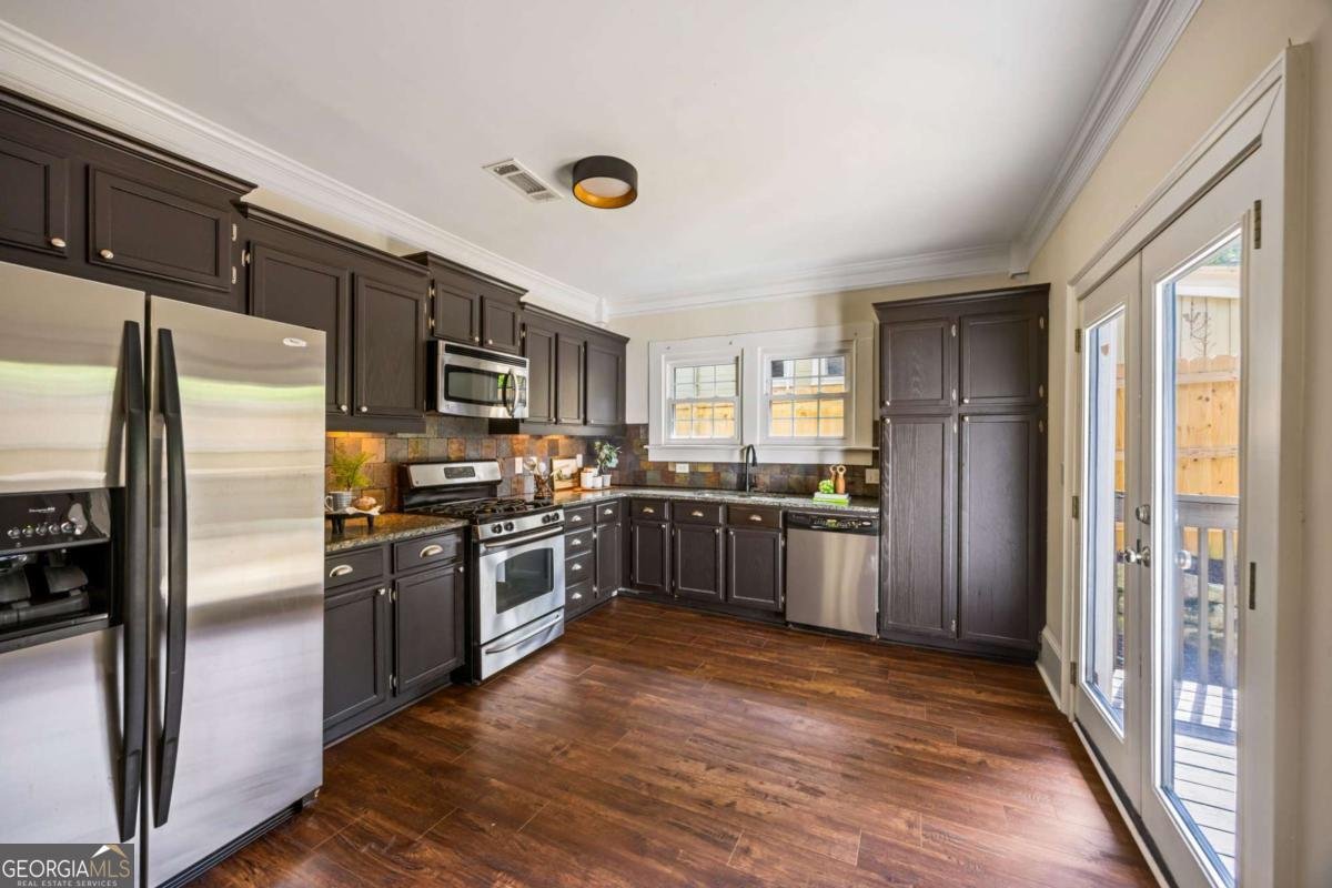 2469 Forrest Avenue Atlanta - Photo 12