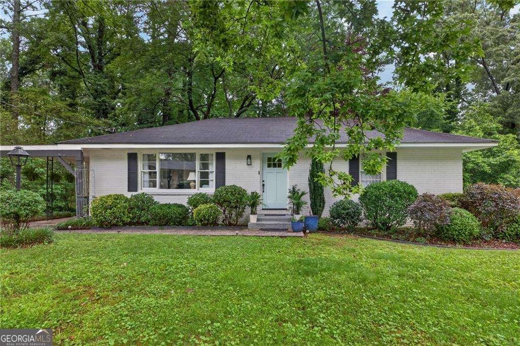 558 Boyds Drive Marietta - main photo
