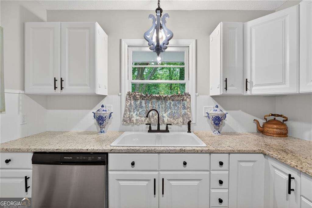558 Boyds Drive Marietta - Photo 11