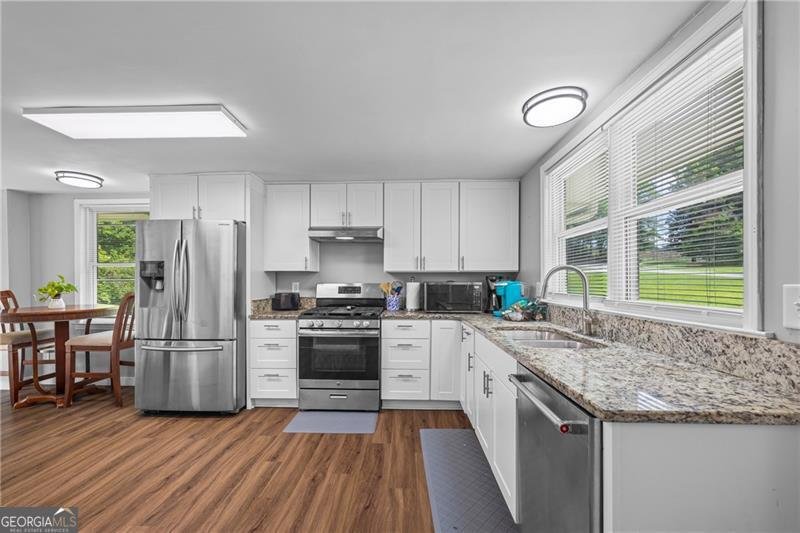1314 Hidden Circle Drive Sugar Hill - Photo 11