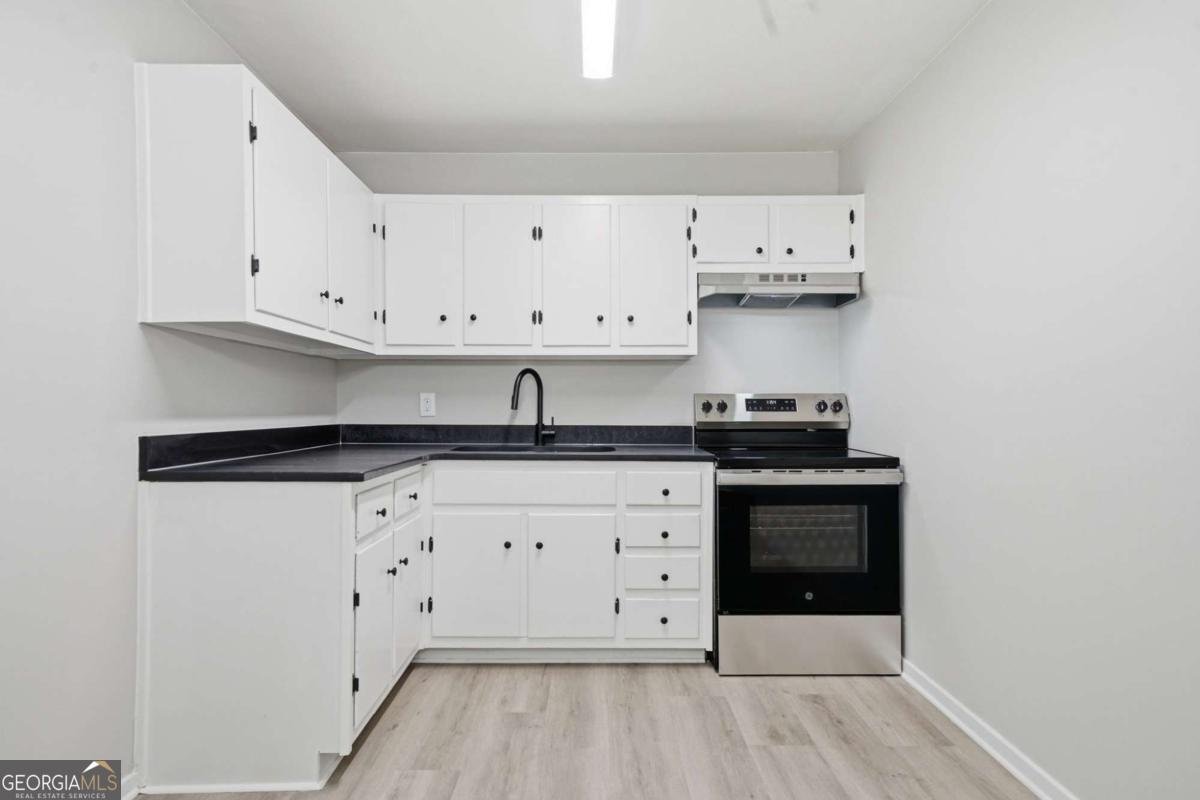 4913 Bartlett Road Forest Park - Photo 10