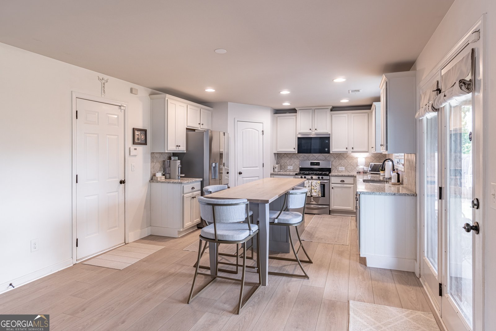 5703 Shore Isle Court Flowery Branch - Photo 12