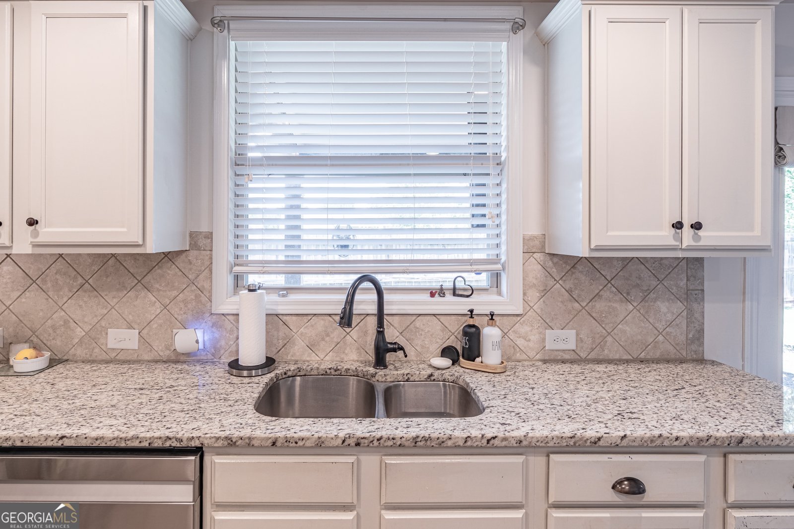 5703 Shore Isle Court Flowery Branch - Photo 16