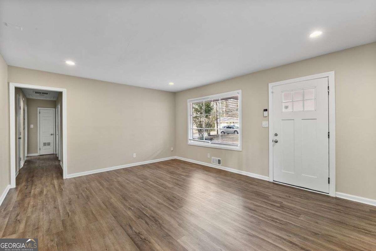 3645 Larkspur Terrace Decatur - Photo 6