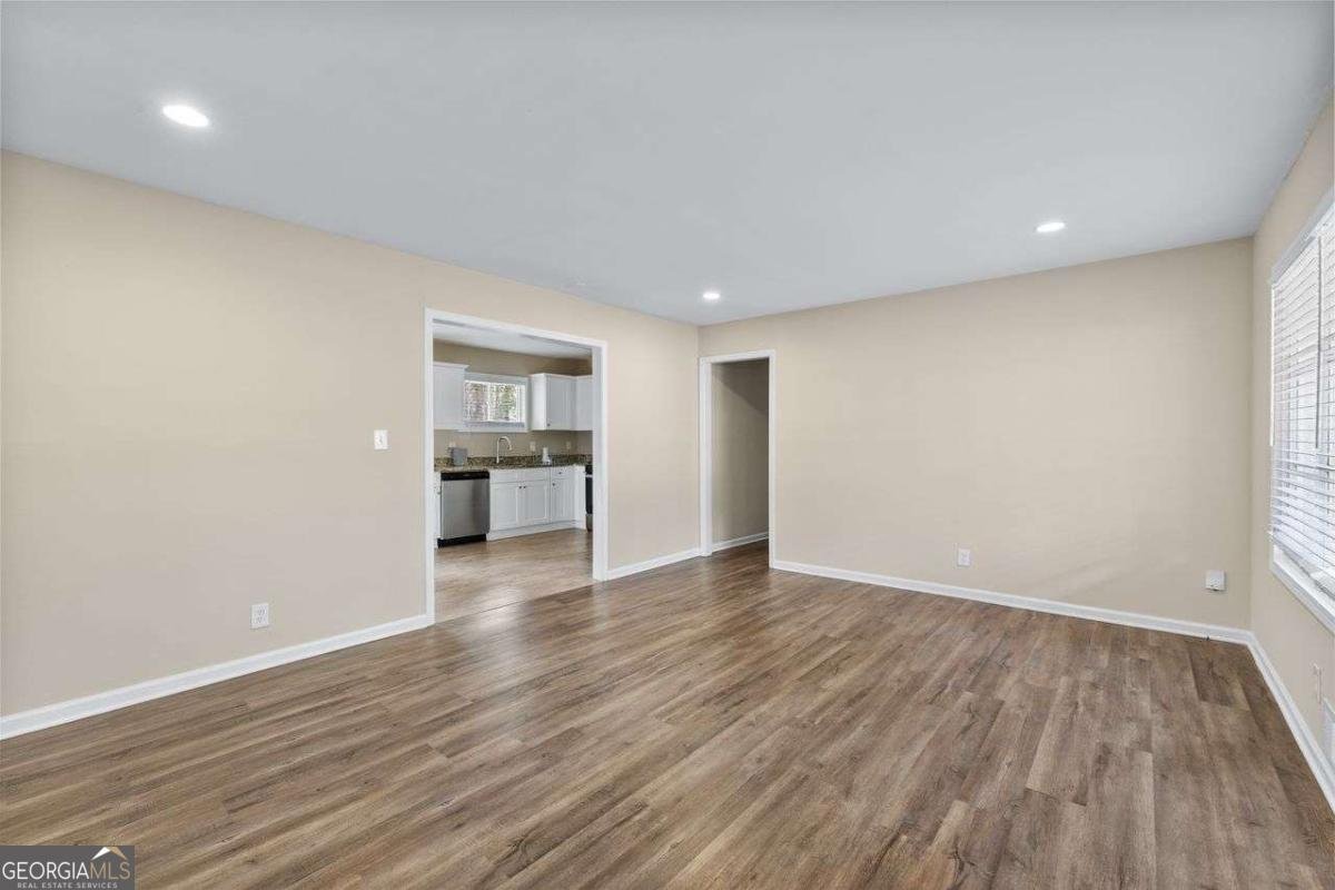 3645 Larkspur Terrace Decatur - Photo 7