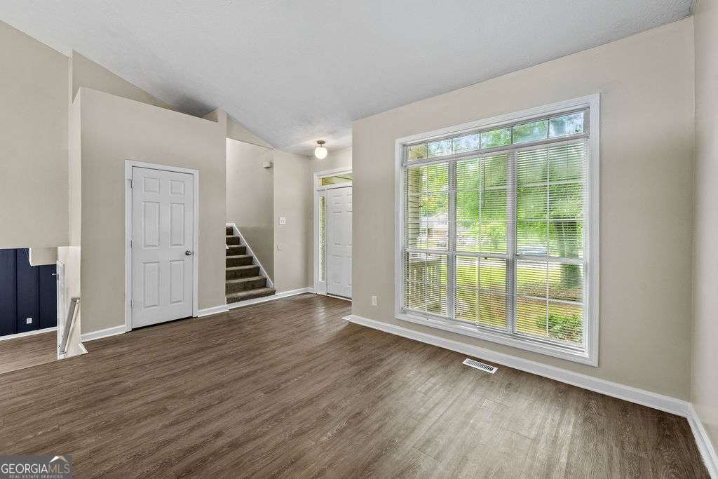 118 Black Oak Court Stockbridge - Photo 9