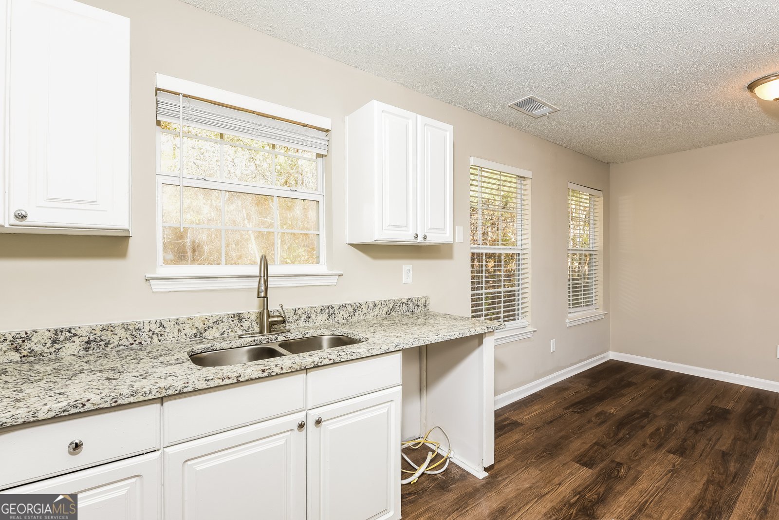 5539 Sapphire Circle Ellenwood - Photo 6