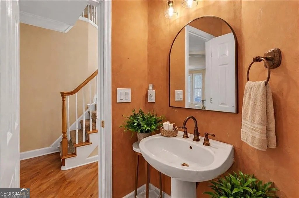105 Kensington Pond Court Roswell - Photo 8
