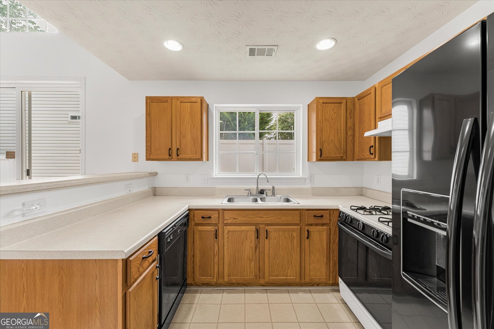 308 Oaks Trail Woodstock - Photo 12