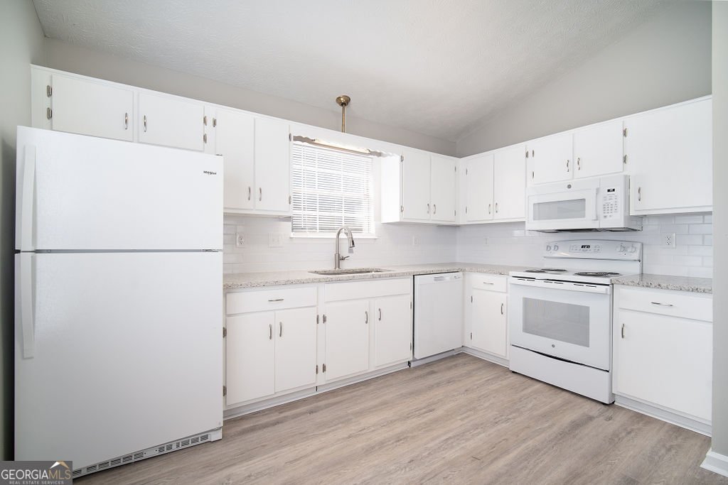 2840 Pebblebrook Court Buford - Photo 6