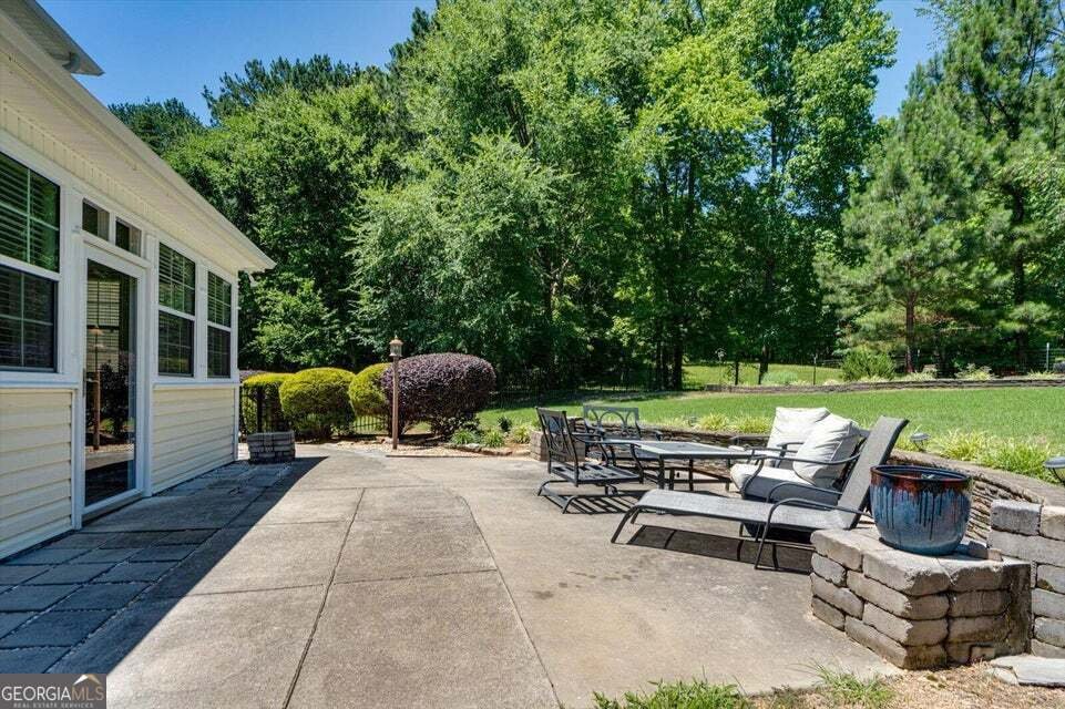439 Honeysuckle Drive Rock Spring - Photo 44