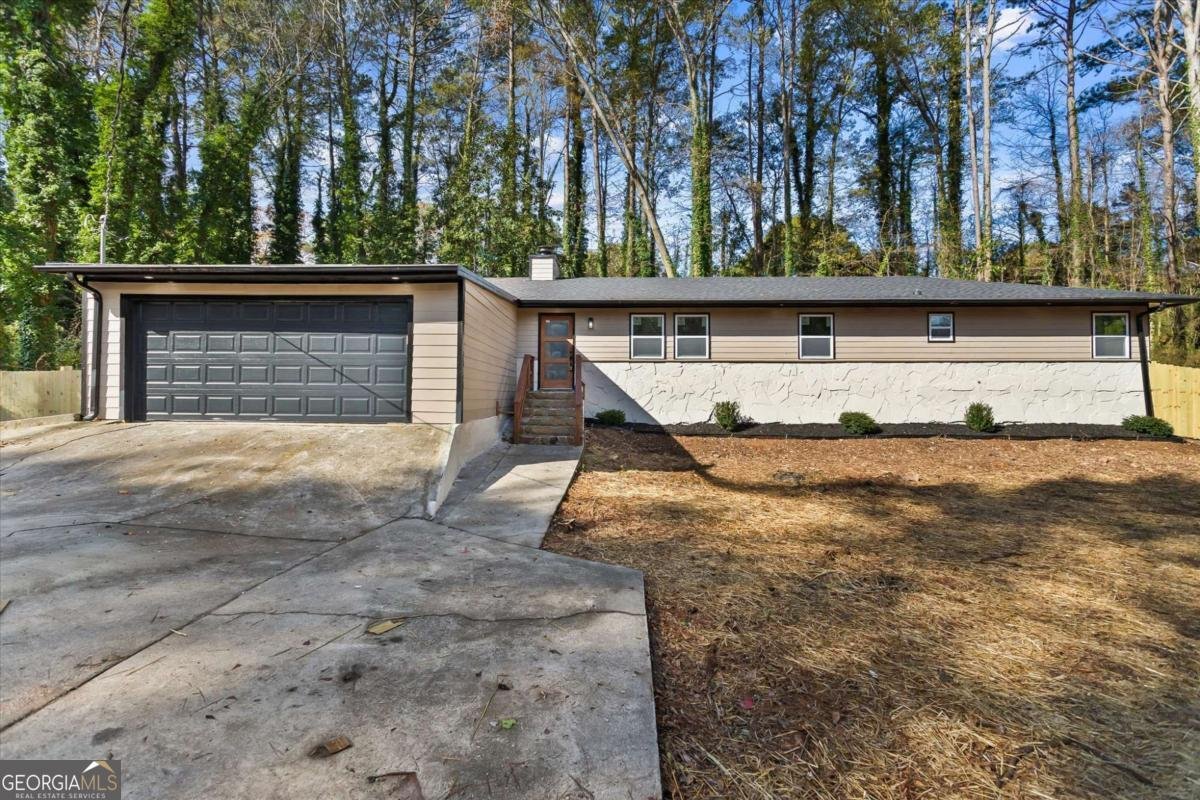 2950 Concord Drive Decatur - main photo