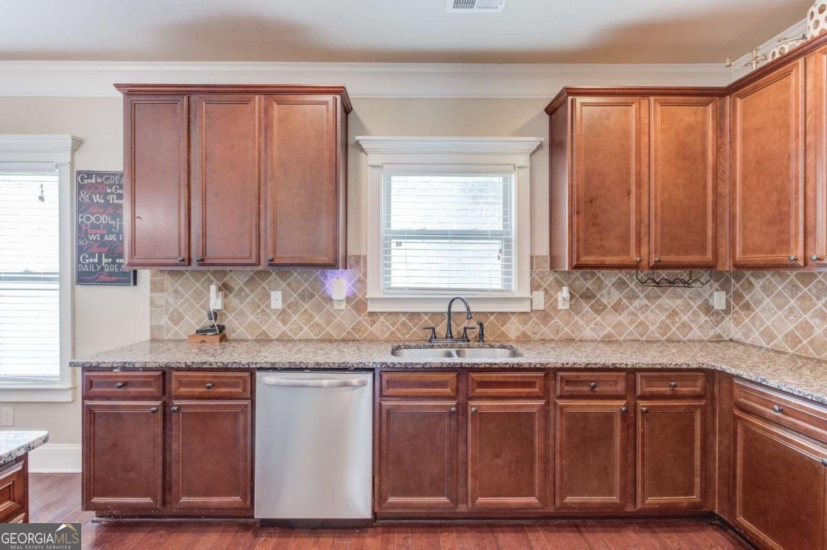 341 Chandler Bluff Court Grayson - Photo 18