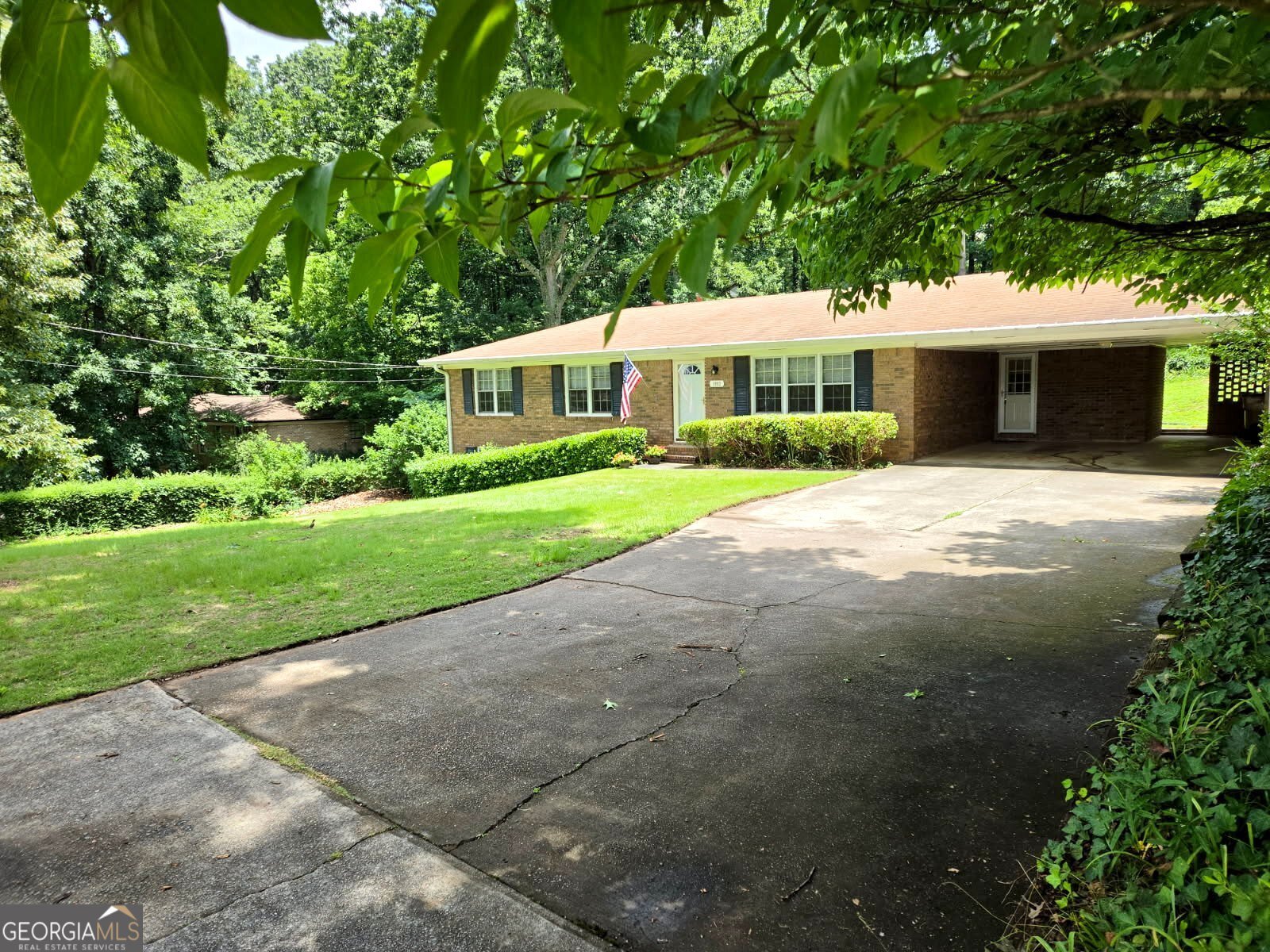 1892 Starlight Drive Marietta - main photo