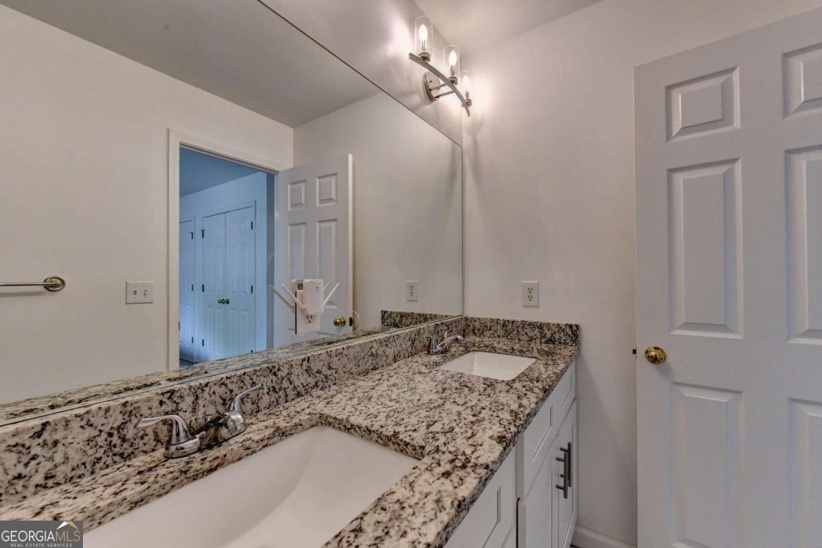 5955 Ettington Drive Suwanee - Photo 29