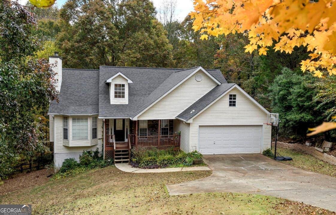 6338 Clearbrook Drive Flowery Branch - main photo