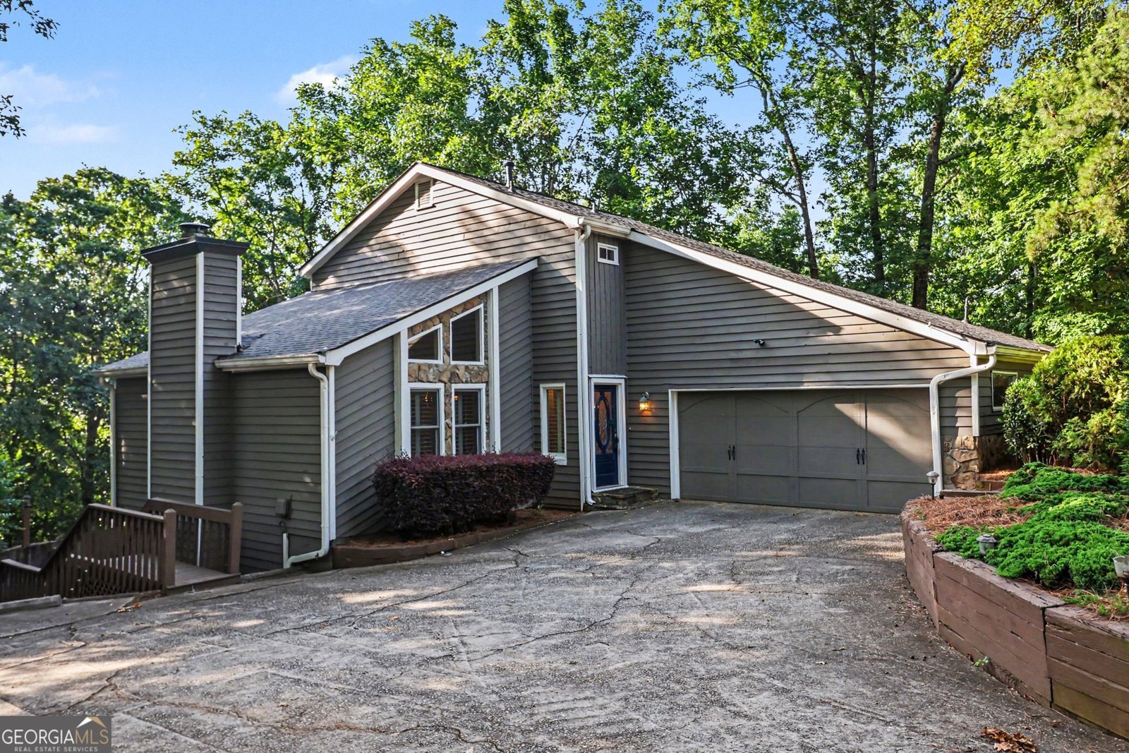 140 Fairway Ridge Drive Alpharetta - main photo