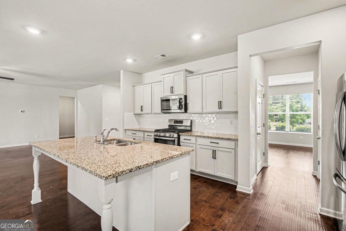 8084 Louis Drive Locust Grove - Photo 11
