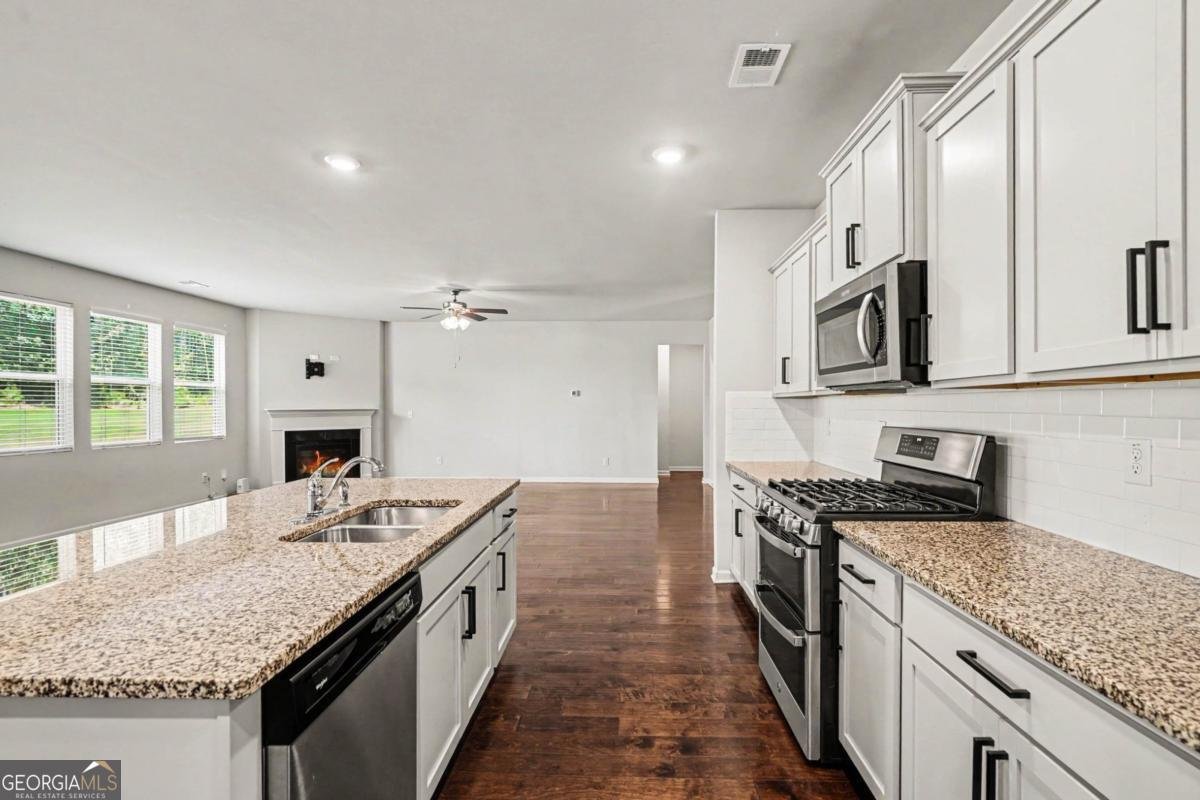 8084 Louis Drive Locust Grove - Photo 9