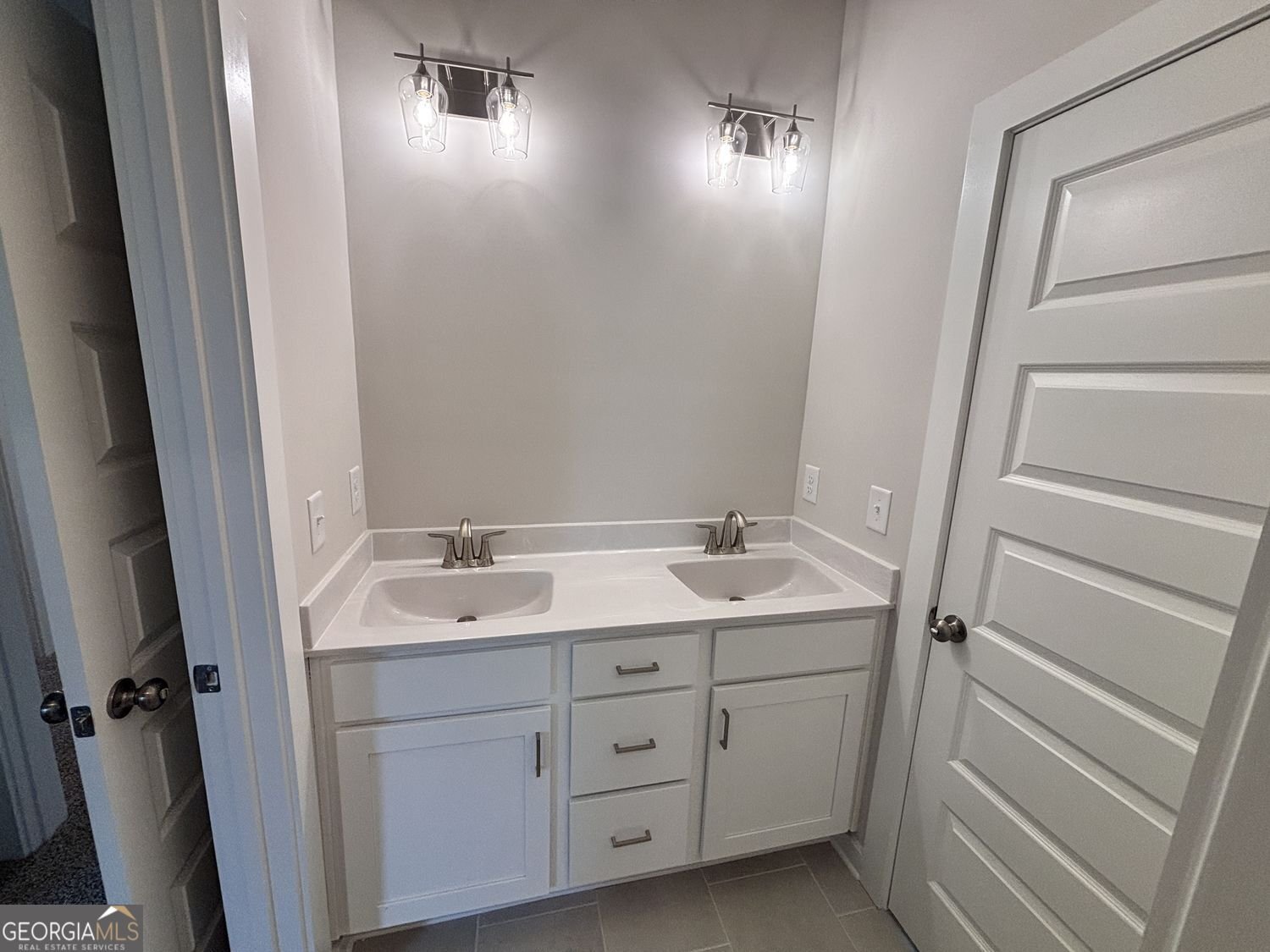 8315 Creekside Overlook Drive Gainesville - Photo 16