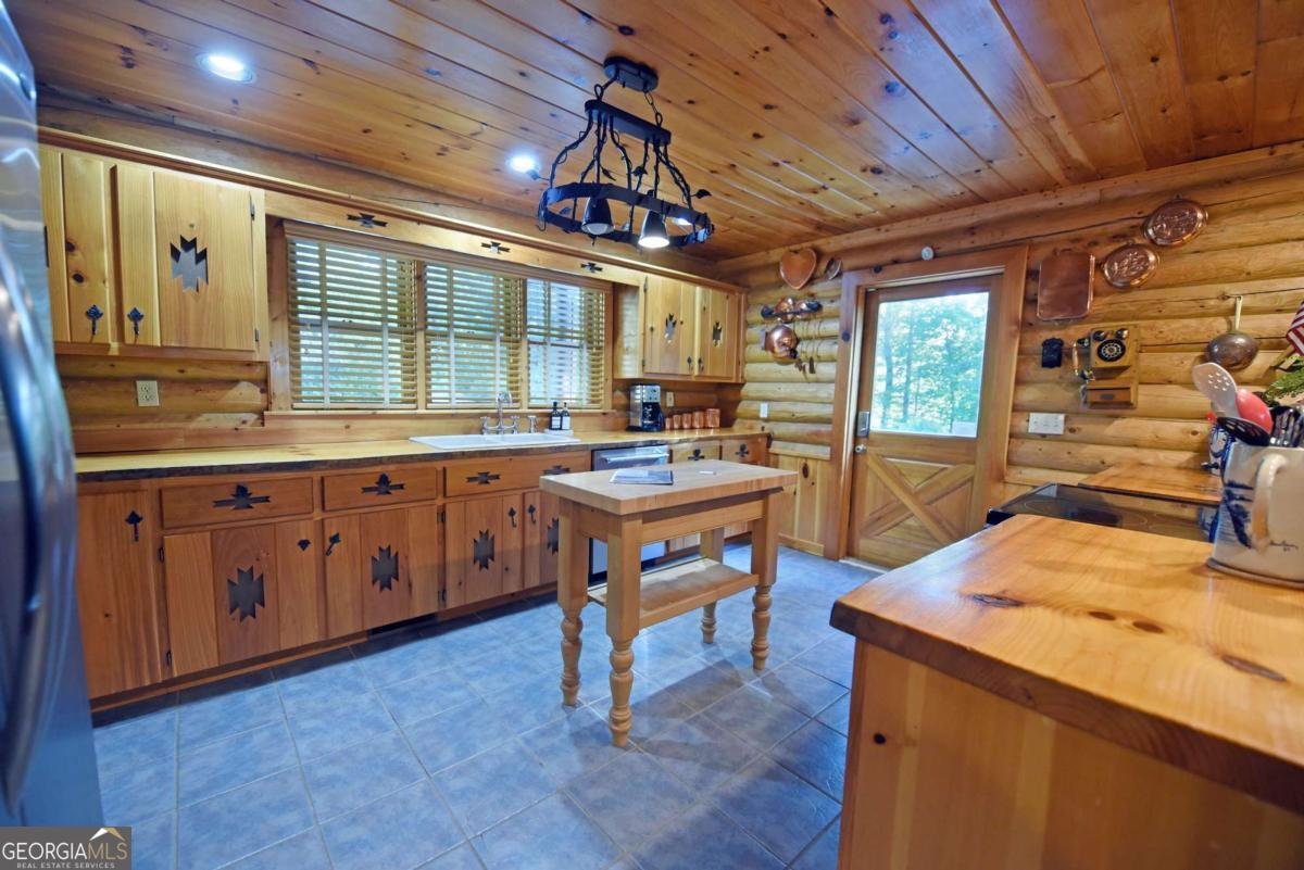 2682 Douthit Road Mineral Bluff - Photo 8