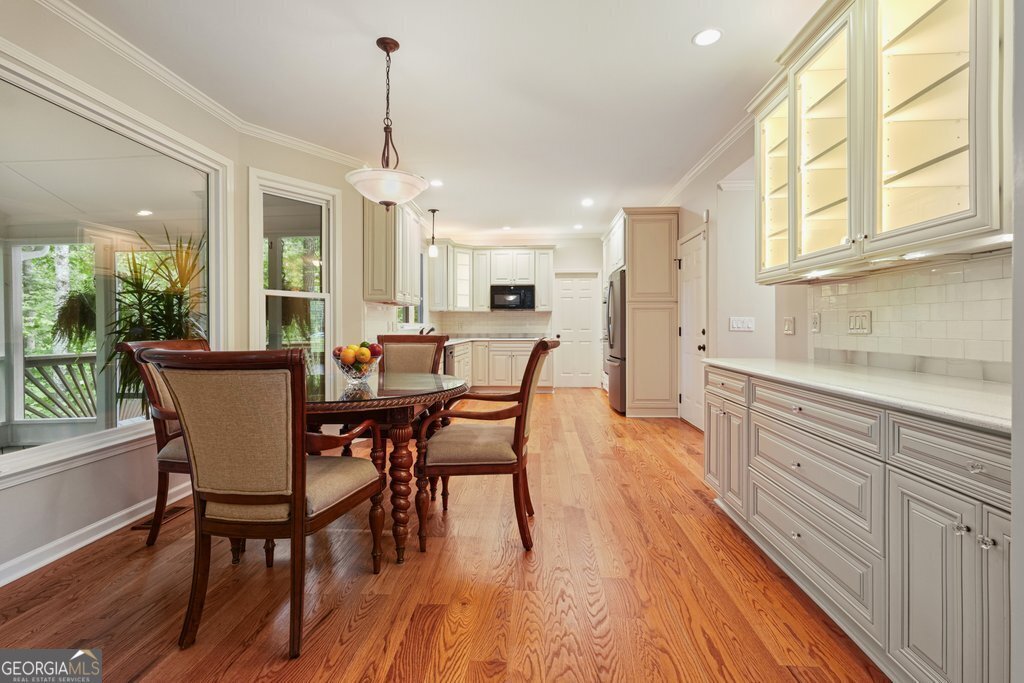 726 Whisper Wind Court Woodstock - Photo 17