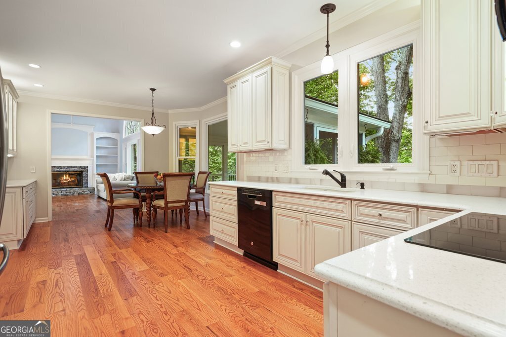726 Whisper Wind Court Woodstock - Photo 25