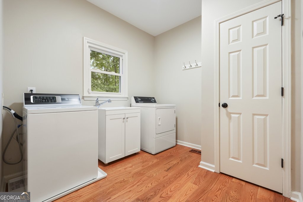 726 Whisper Wind Court Woodstock - Photo 29
